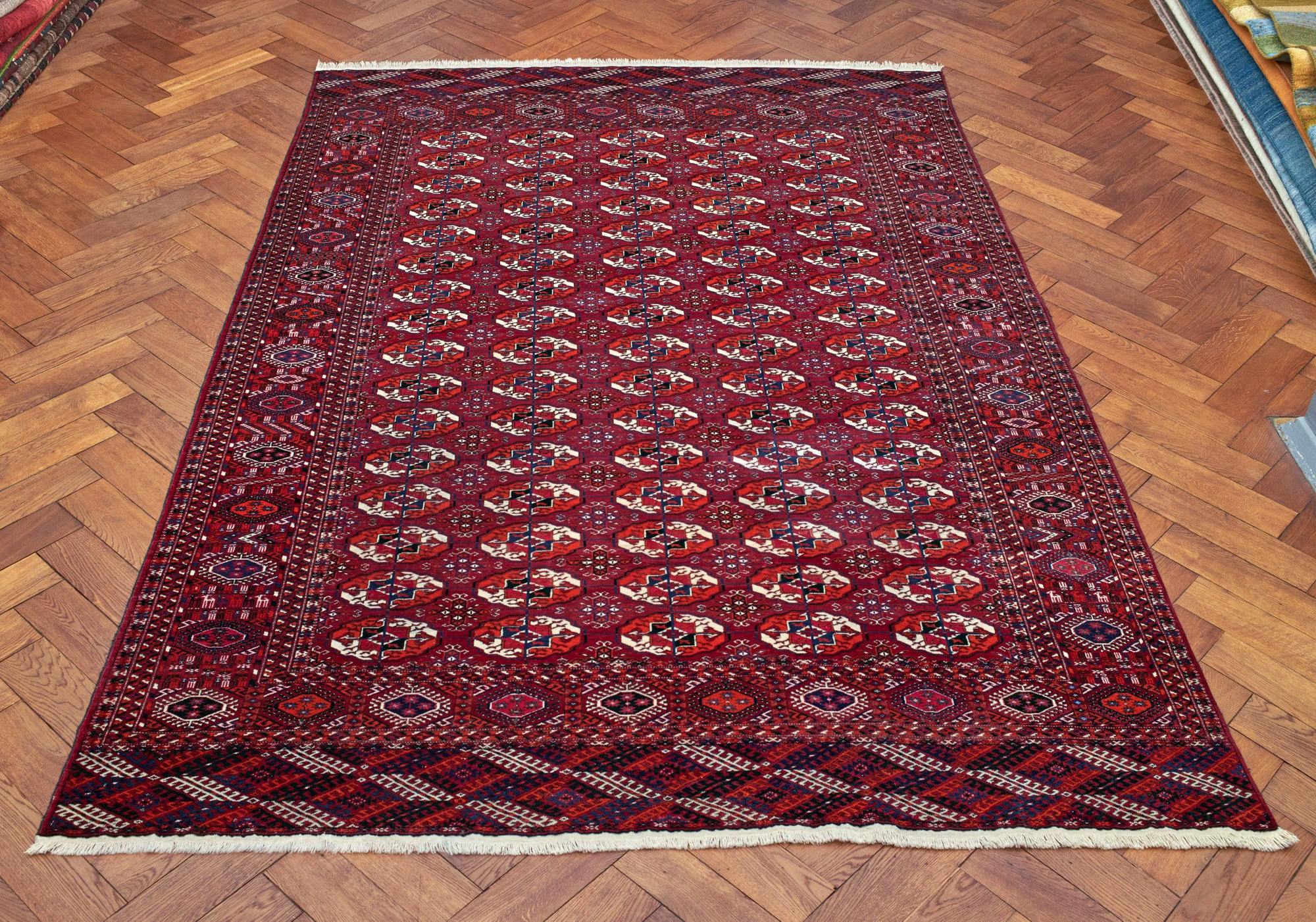 Buchara Teppich aus Turkmenistan, 298x208cm, um 1960 (Einzelansicht)